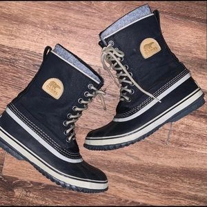 Sorel Snow Boots size 8.5